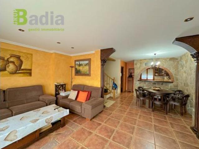 Chalet en venta en Almacelles