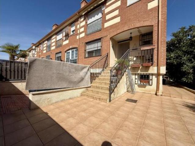 Chalet en venta en Alovera, Castilla-La Mancha