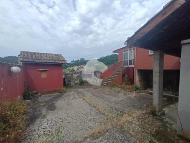Chalet en venta en Amoeiro, Ourense