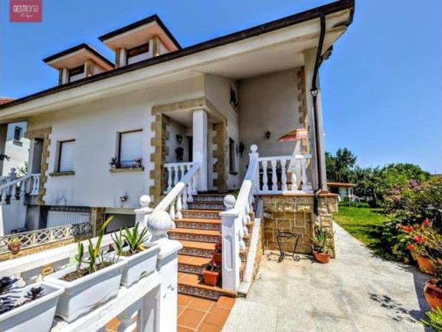 Chalet en venta en Castillo Siete Villas, Arnuero