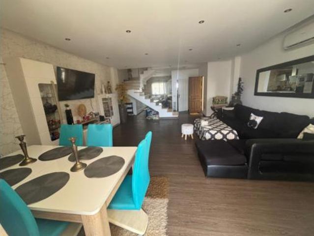 Chalet en venta en La Perla-Torremuelle, Costa del Sol Occidental