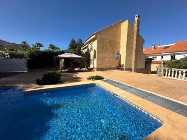 Chalet en venta en la Marina Baixa, Valencia