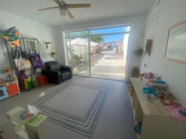 Villa en venta en Benilloba