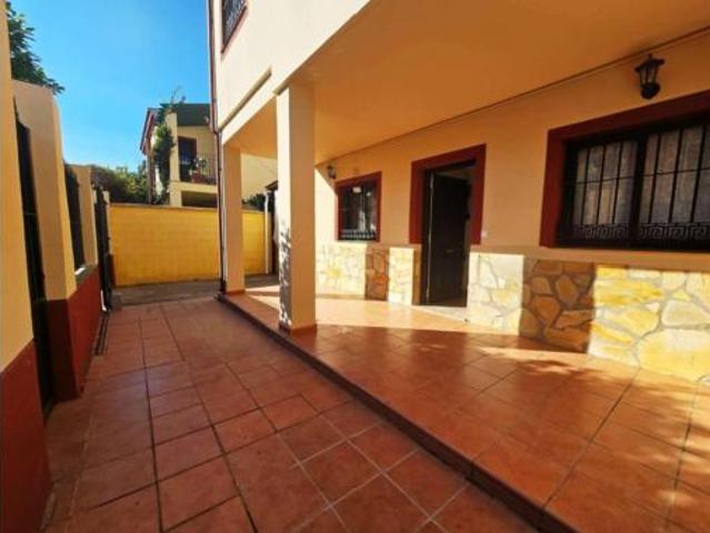 Chalet en venta en Bormujos, Andalucía