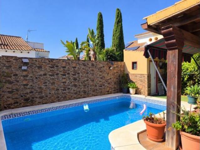 Chalet en venta en Bormujos, Sevilla