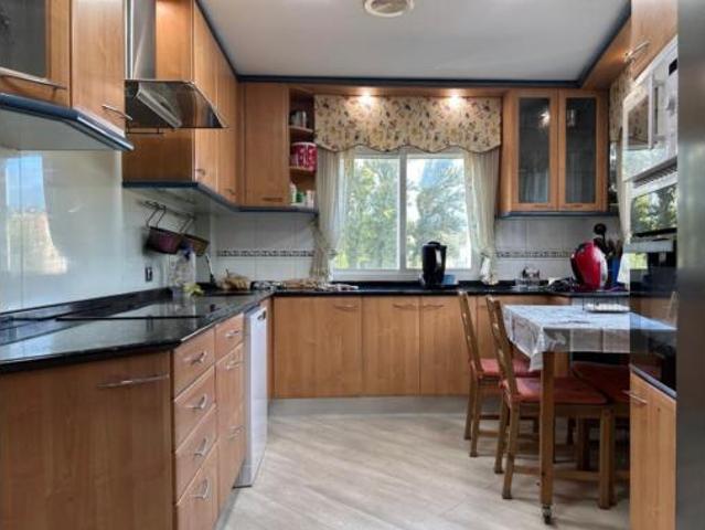 Chalet en venta en Distrito Este, Burgos