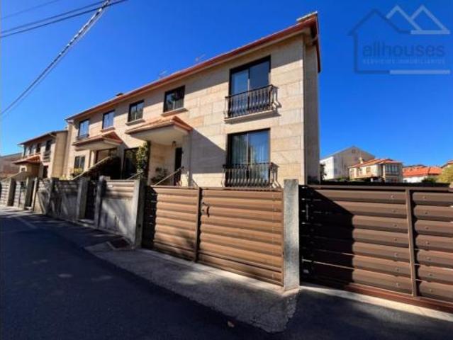 Chalet en venta en Darbo, O Morrazo