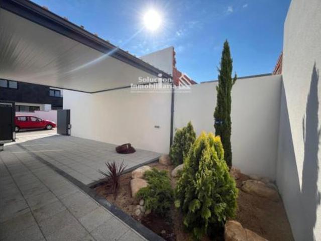 Chalet en venta en Carpihuelo, Carbajosa De La Sagrada