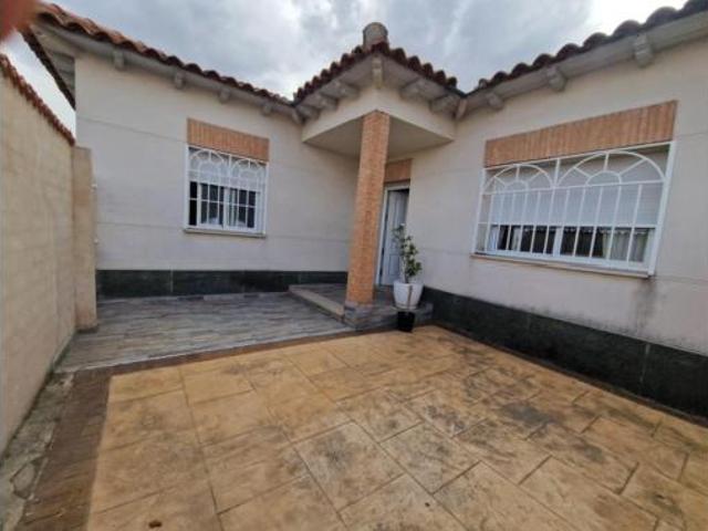 Chalet en venta en Carmena