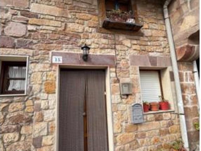 Chalet en venta en Cartes, Cantabria