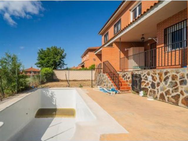 Chalet en venta en Cedillo Del Condado, Castilla-La Mancha