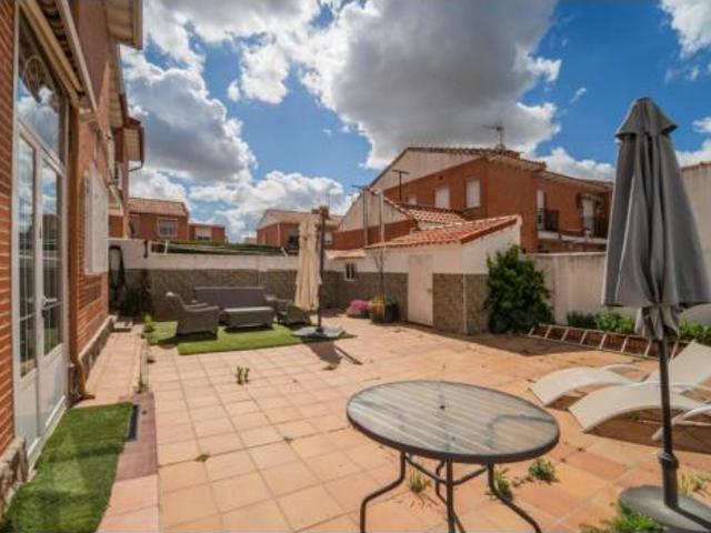 Chalet en venta en Cedillo Del Condado, Castilla-La Mancha