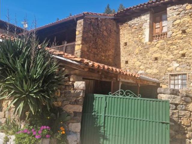 Chalet en venta en Cillorigo De Liébana, Cantabria
