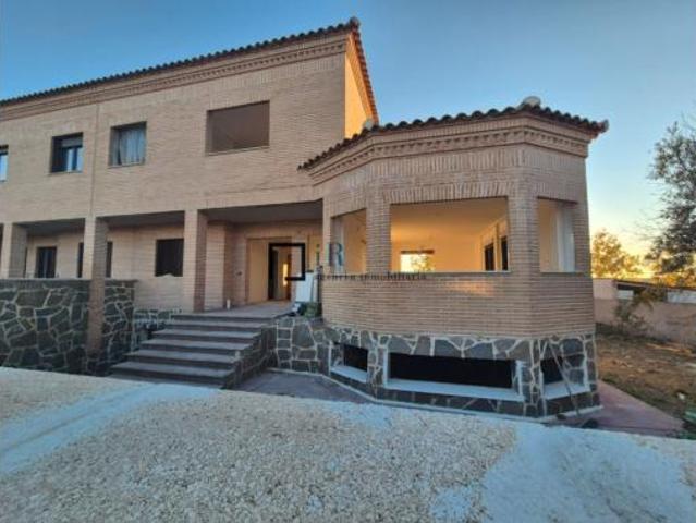 Chalet en venta en Cobisa, Castilla-La Mancha