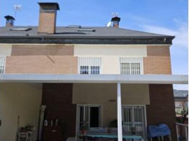 Chalet en venta en Coslada, Madrid