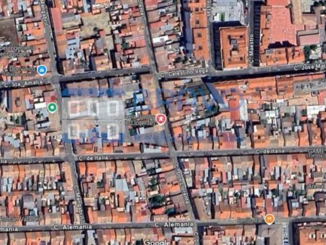 Villa en venta en Don Benito
