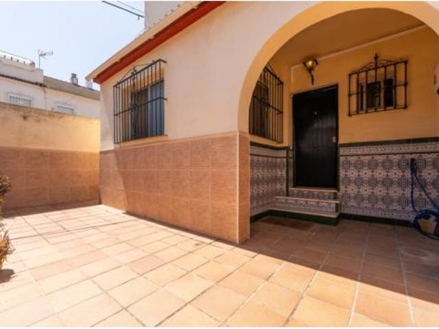 Chalet en venta en Dos Hermanas, Andalucía