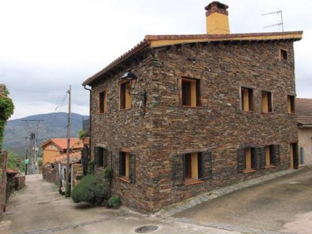 Chalet en venta en El Atazar, Madrid
