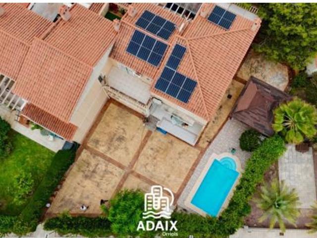Chalet en venta en Platja de Mutxavista, l'Alacantí