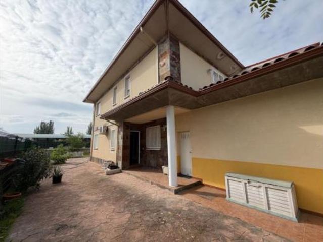 Chalet en venta en El Casar, Castilla-La Mancha