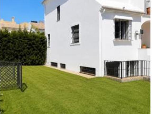 Chalet en venta en Nueva Atalaya, Costa del Sol Occidental