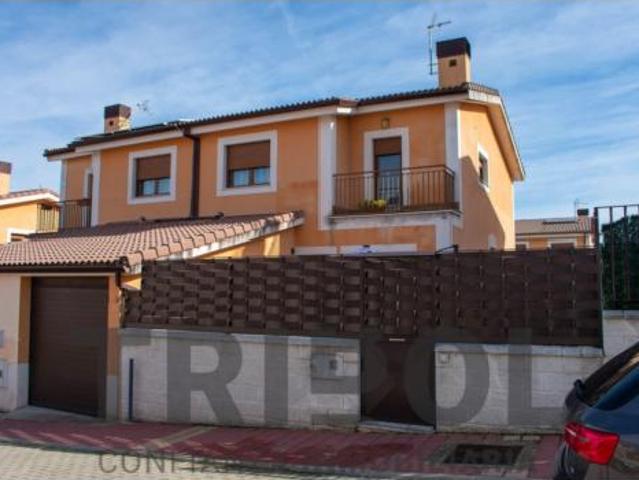 Chalet en venta en Fuensaldaña, Castilla y León