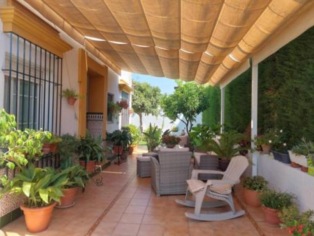 Chalet en venta en Urbanización El Lorón, Gines