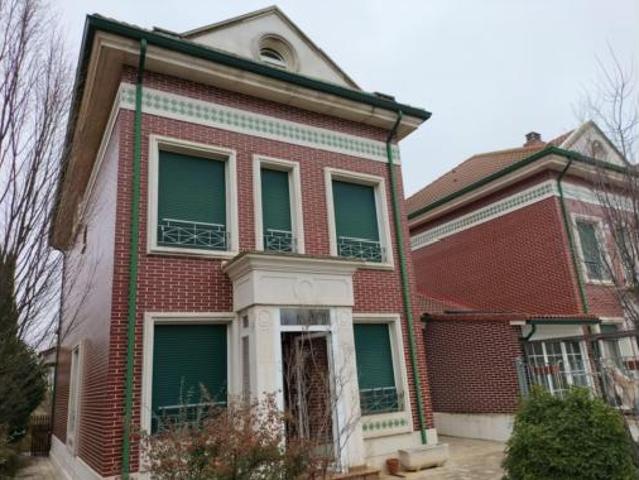 Chalet en venta en Grijota, Castilla y León