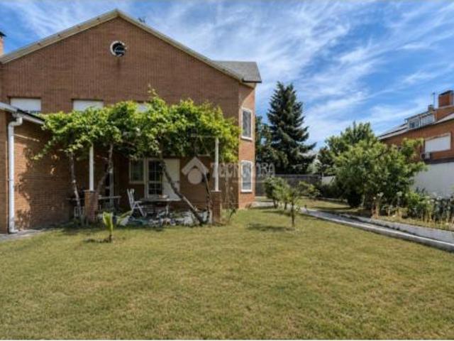 Chalet en venta en Griñón, Madrid