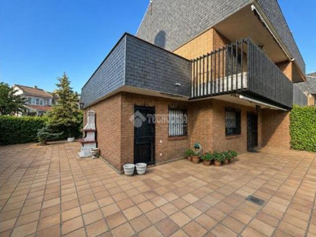 Chalet en venta en Griñón, Madrid