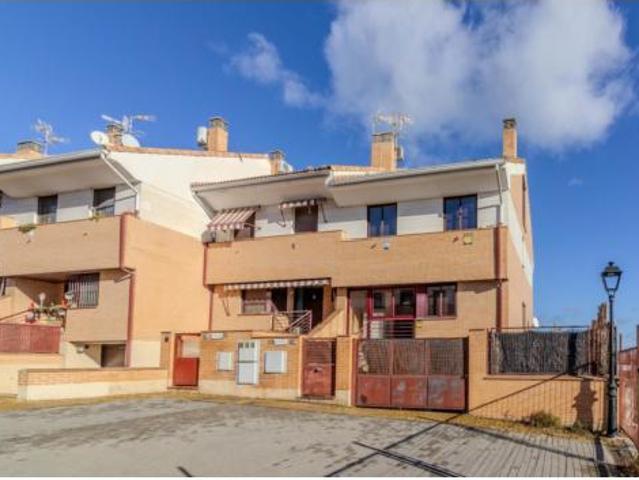 Chalet en venta en Los Manantiales, Guadalajara