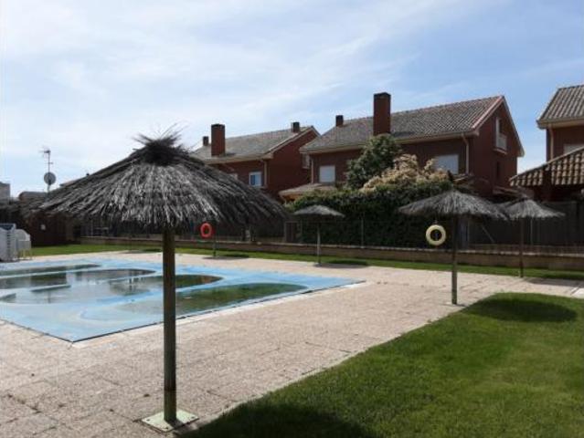 Villa en venta en Guadalix De La Sierra