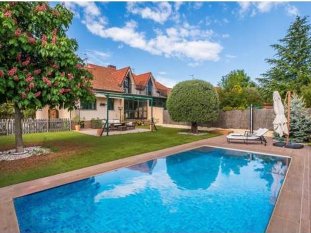 Chalet en venta en Guadarrama, Madrid