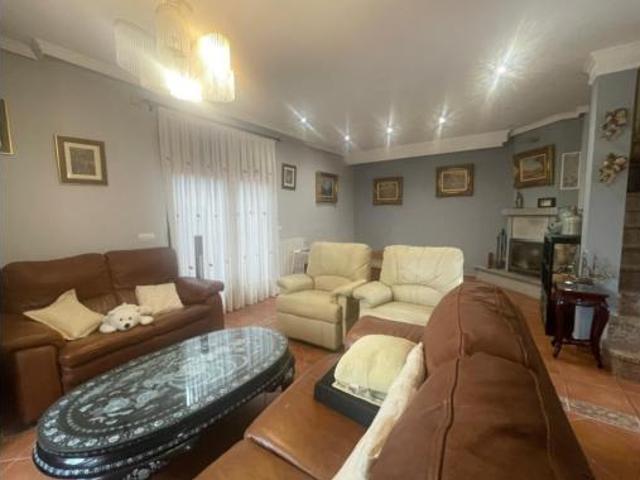 Chalet en venta en Hontanares De Eresma, Castilla y León