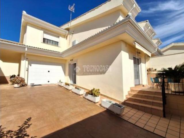 Chalet en venta en La Carolina, Andalucía