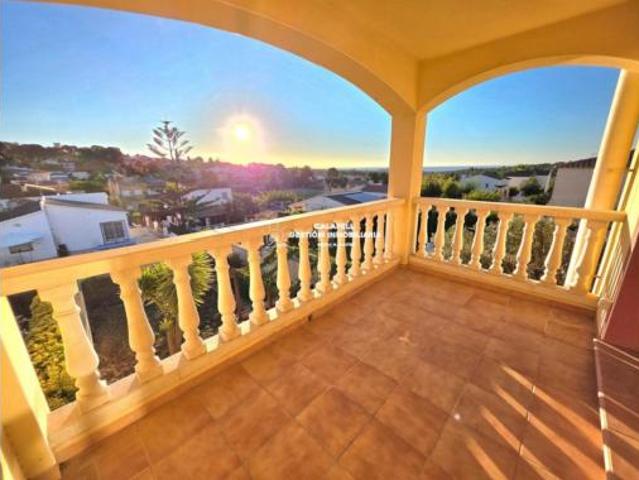Chalet en venta en el Castell de Montornès, Tarragonès