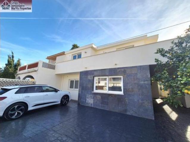Chalet en venta en la Marina Baixa, Valencia