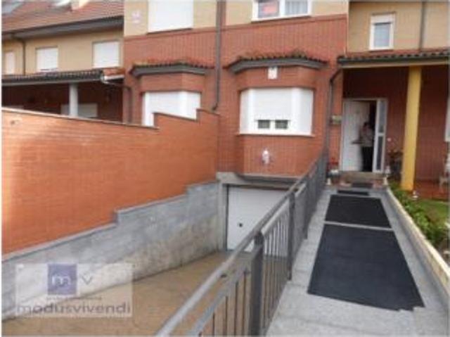 Chalet en venta en Eras de Renueva, León