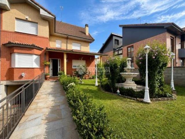 Chalet en venta en Eras de Renueva, León