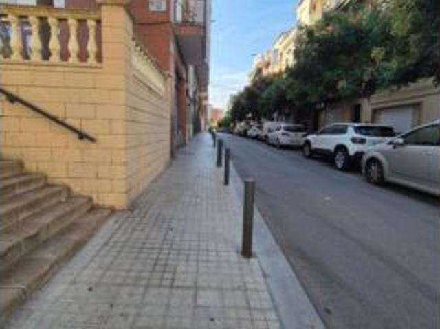 Chalet en venta en L'hospitalet De Llobregat, Can Serra