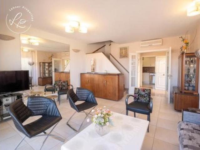 Casa en venta en Alt Empordà, Catalunya