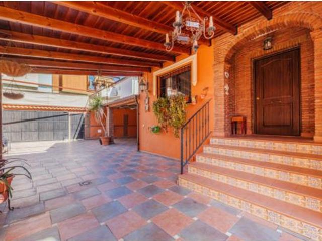 Chalet en venta en Puerto de la Torre, Málaga-Costa del Sol