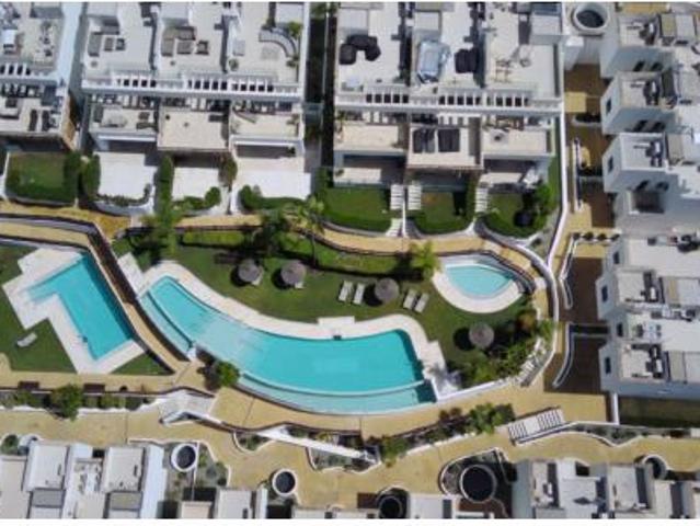 Casa en venta en El Vicario, Marbella