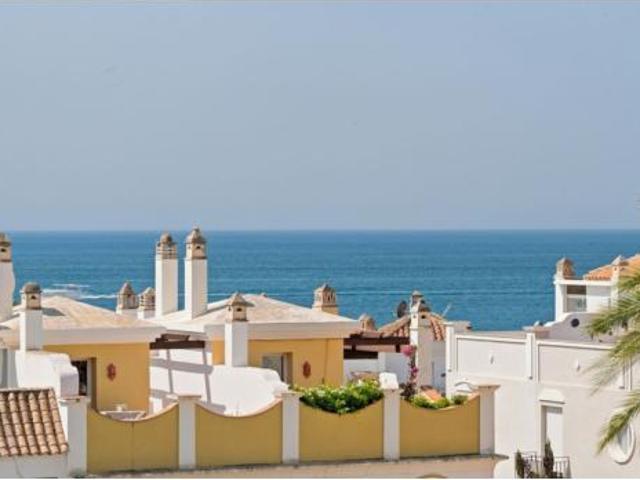 Chalet en venta en Rio Real, Costa del Sol Occidental