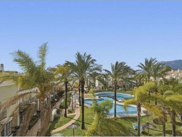 Chalet en venta en Rio Real, Costa del Sol Occidental