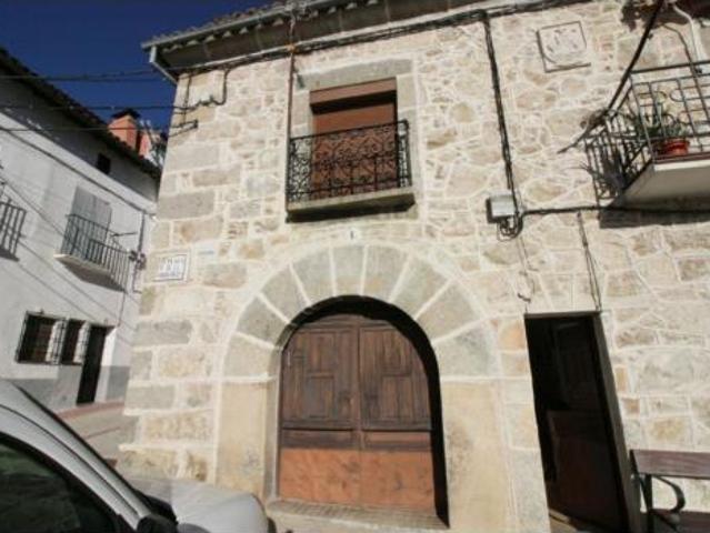 Chalet en venta en Mombeltrán, Castilla y León