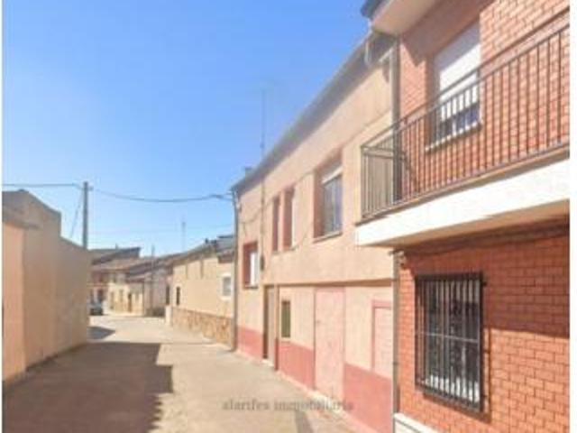Chalet en venta en Morales De Toro, Castilla y León