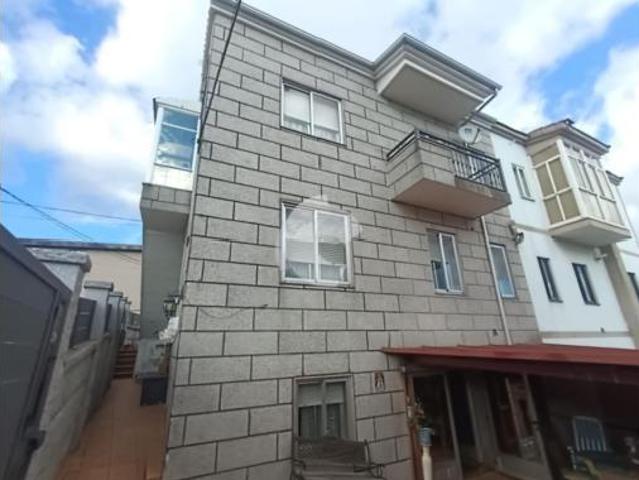 Chalet en venta en O Castelo, Ourense