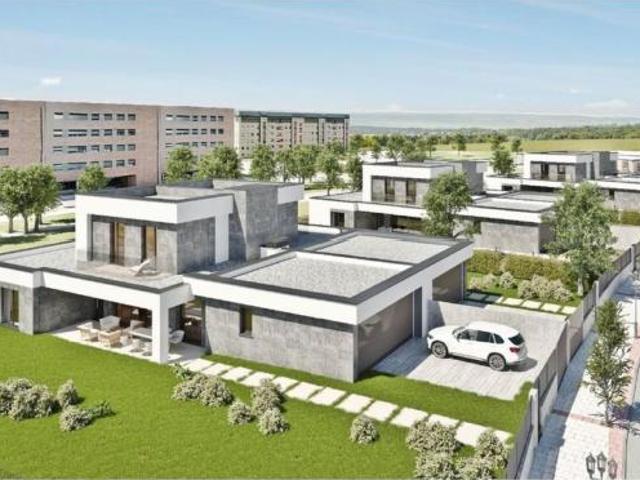 Villa en venta en Oviedo, El Palais