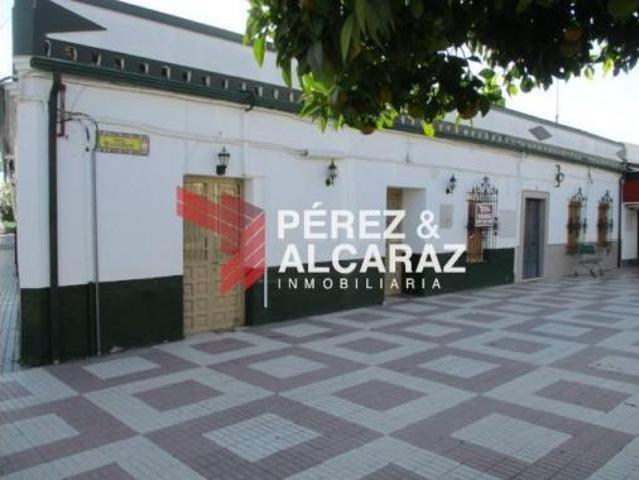 Chalet en venta en Palma Del Río, Andalucía